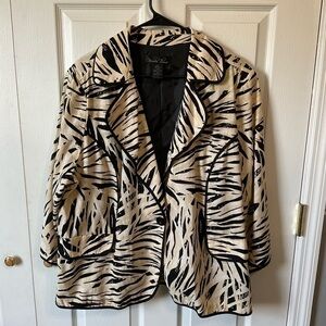 Brandon Thomas jacket. Linen. Animal print. Size 2X